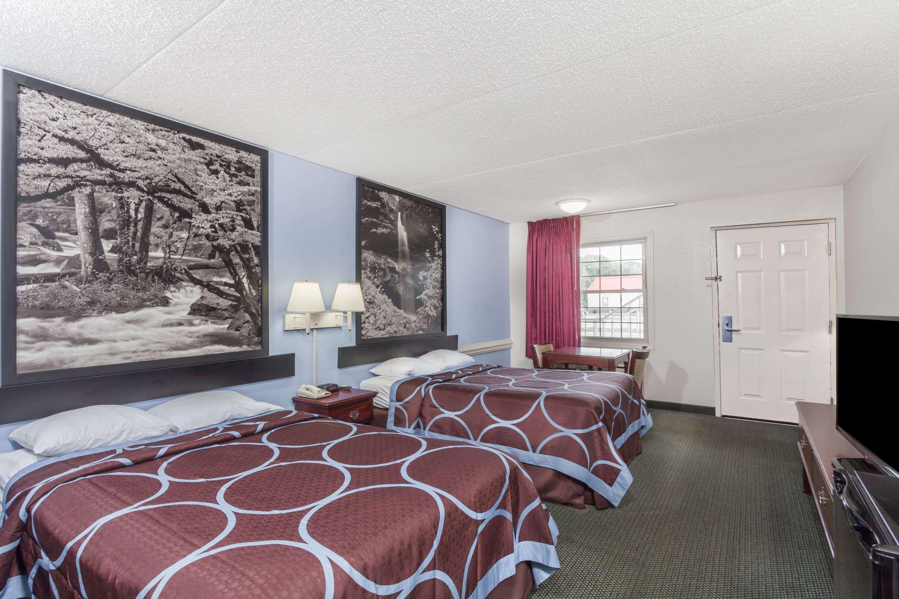 ซูเปอร์ 8 บาย วินด์แฮม คิงสตัน Hotel Kingston ภายนอก รูปภาพ
